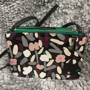 Kate Spade 6x9 crossbody purse